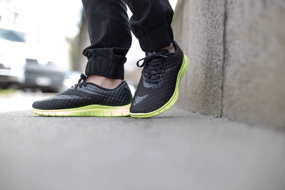 Nike Free Hypervenom Low “Black/Volt” Mesh Sneakers – PAUSE Online ... ... nike-free-hypervenom-low-black-volt-02-960x640