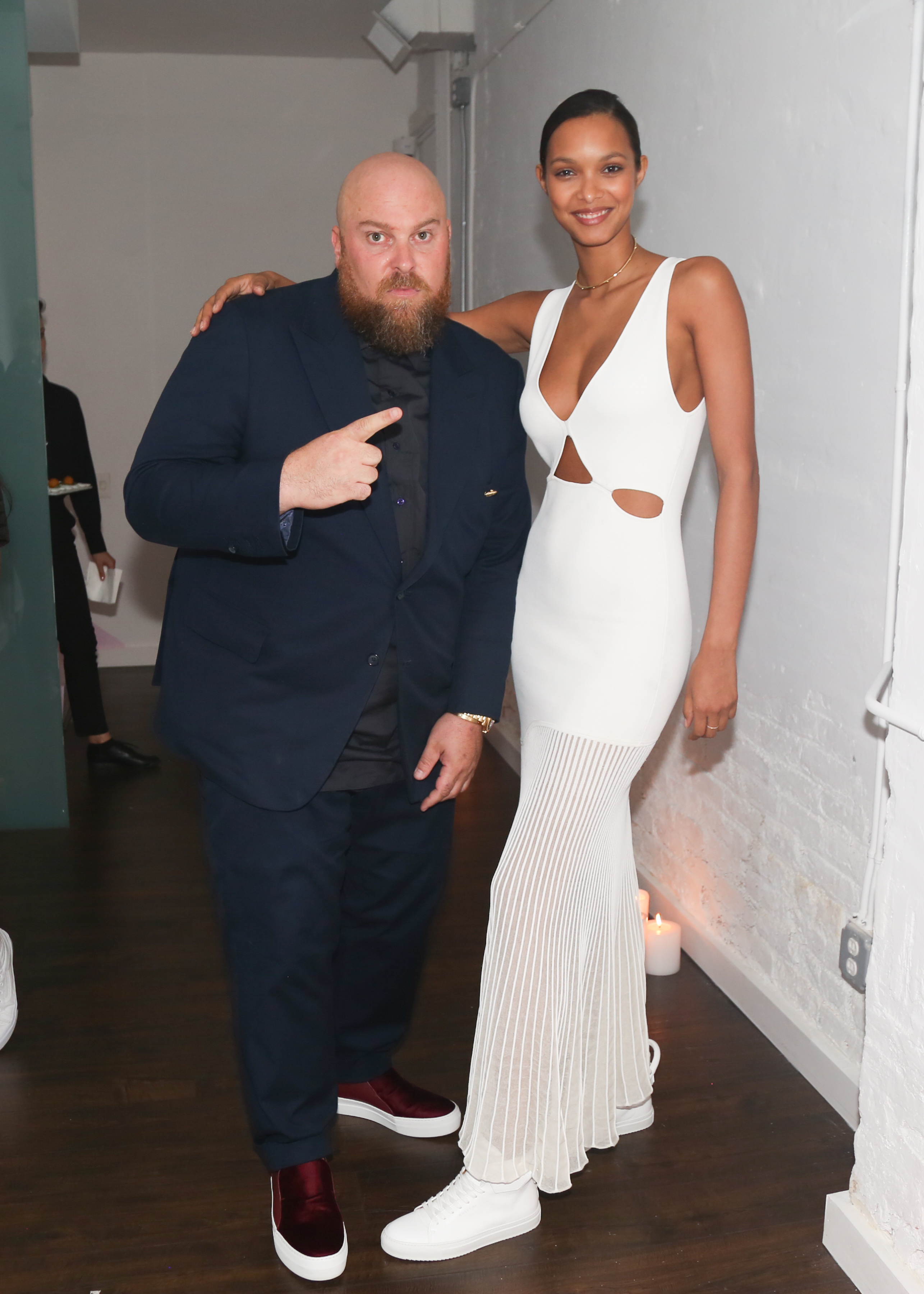 Jon Buscemi, Lais Ribeiro