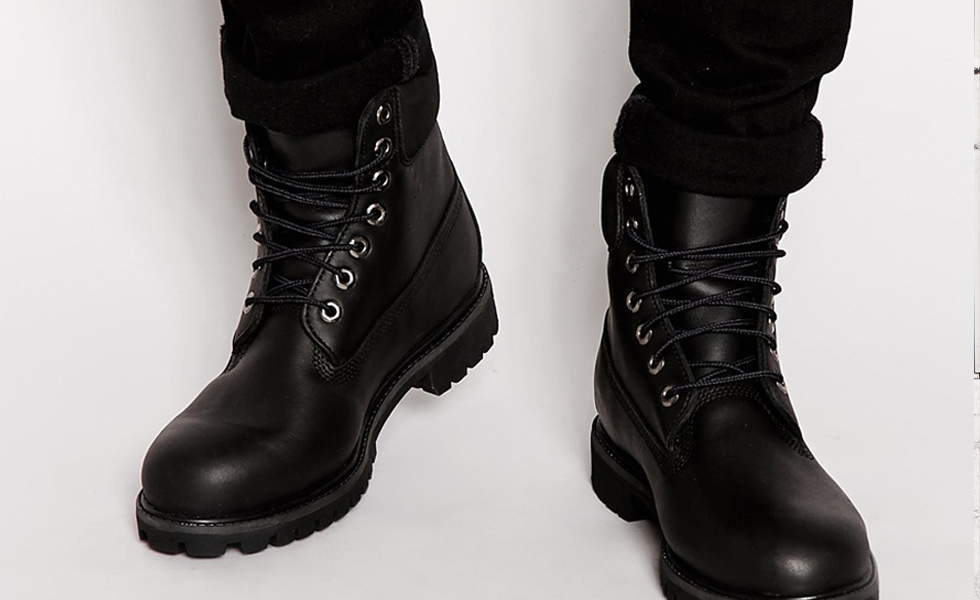 All-Black Leather Timberland Classic 6″ Premium Boots
