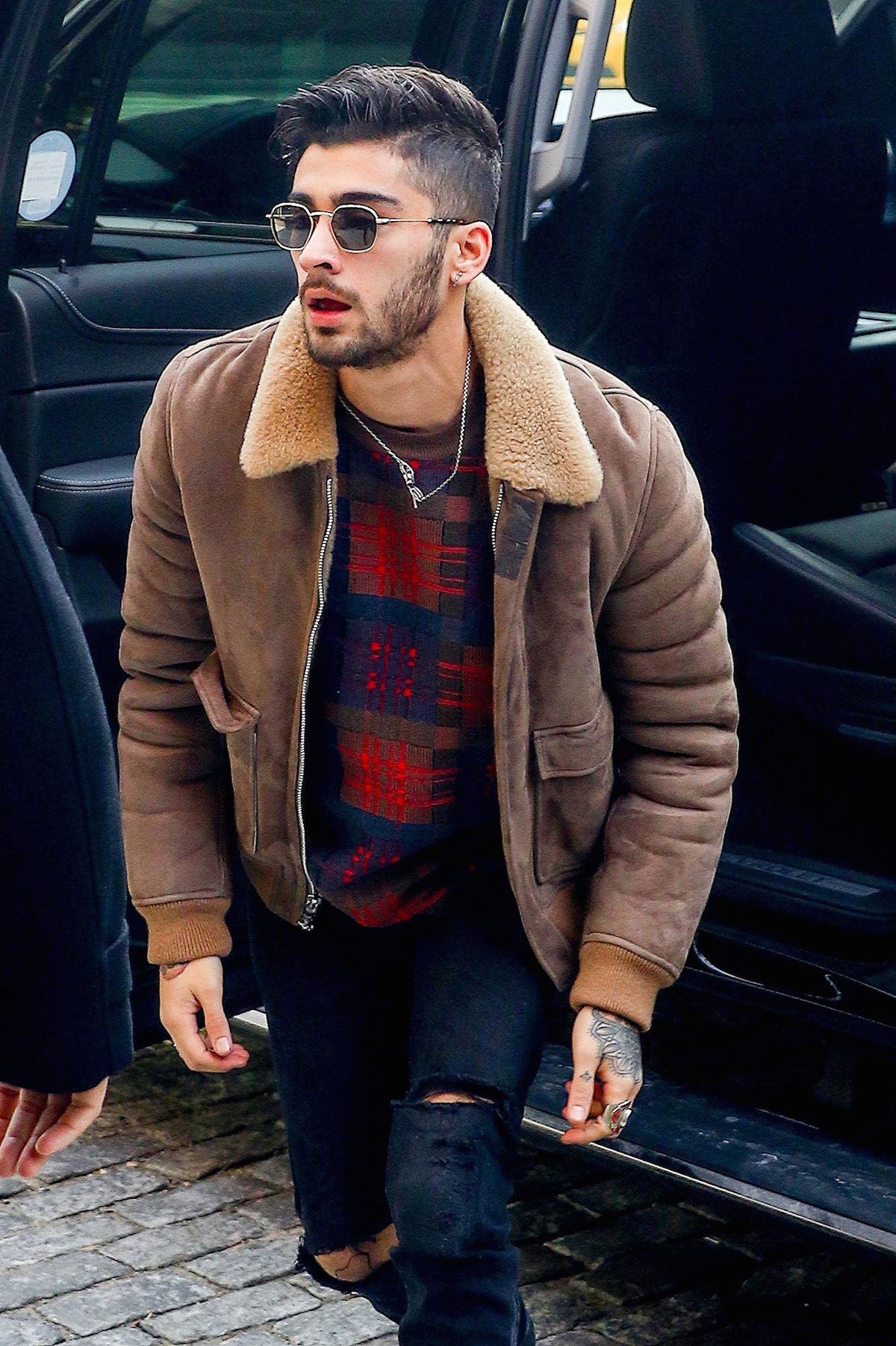 Zayn Malik in Tom Ford's Turtleneck and Double-Breasted Suit | Vogue