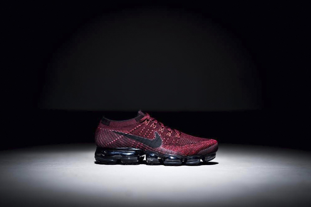Nike Air VaporMax in Red and Black Colourway