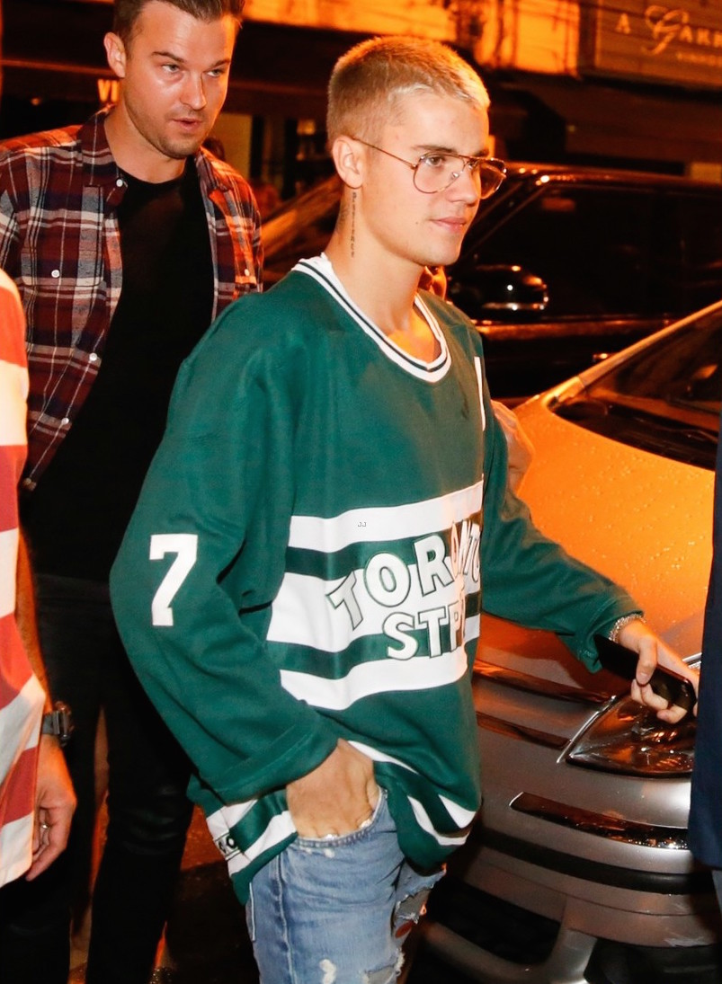SPOTTED: Justin Bieber In Toronto Maple Leafs St. Pats Jersey, Visitor On Earth Jeans and Adidas Sneakers