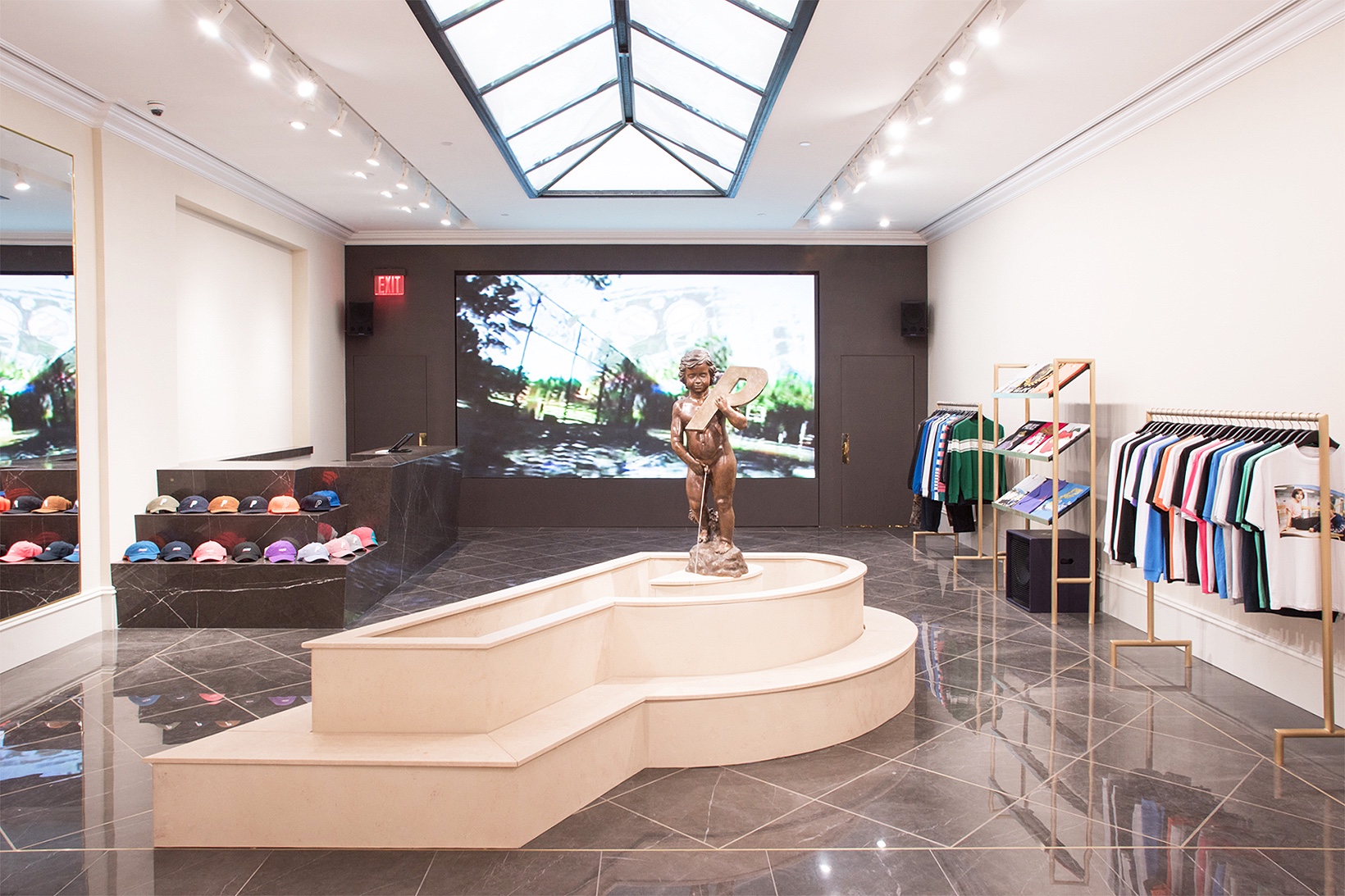 Take A Look A The First Palace Store In New York