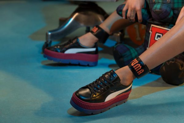 17AW_SP_Fenty-Collection_Skater-Drop-2_Ankle-Strap-Creeper-Black_2926_RGB
