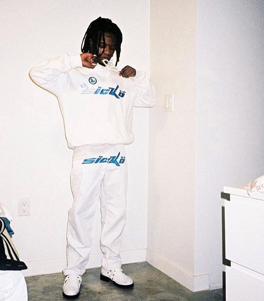SPOTTED: Ian Connor in Full ‘Sicko Born From Pain’ Fit – PAUSE Online ...