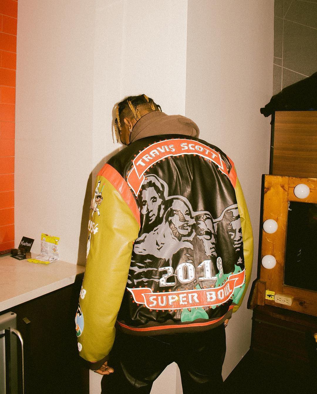 Astroworld jacket shop travis scott