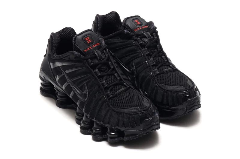 Triple black sale nike shox