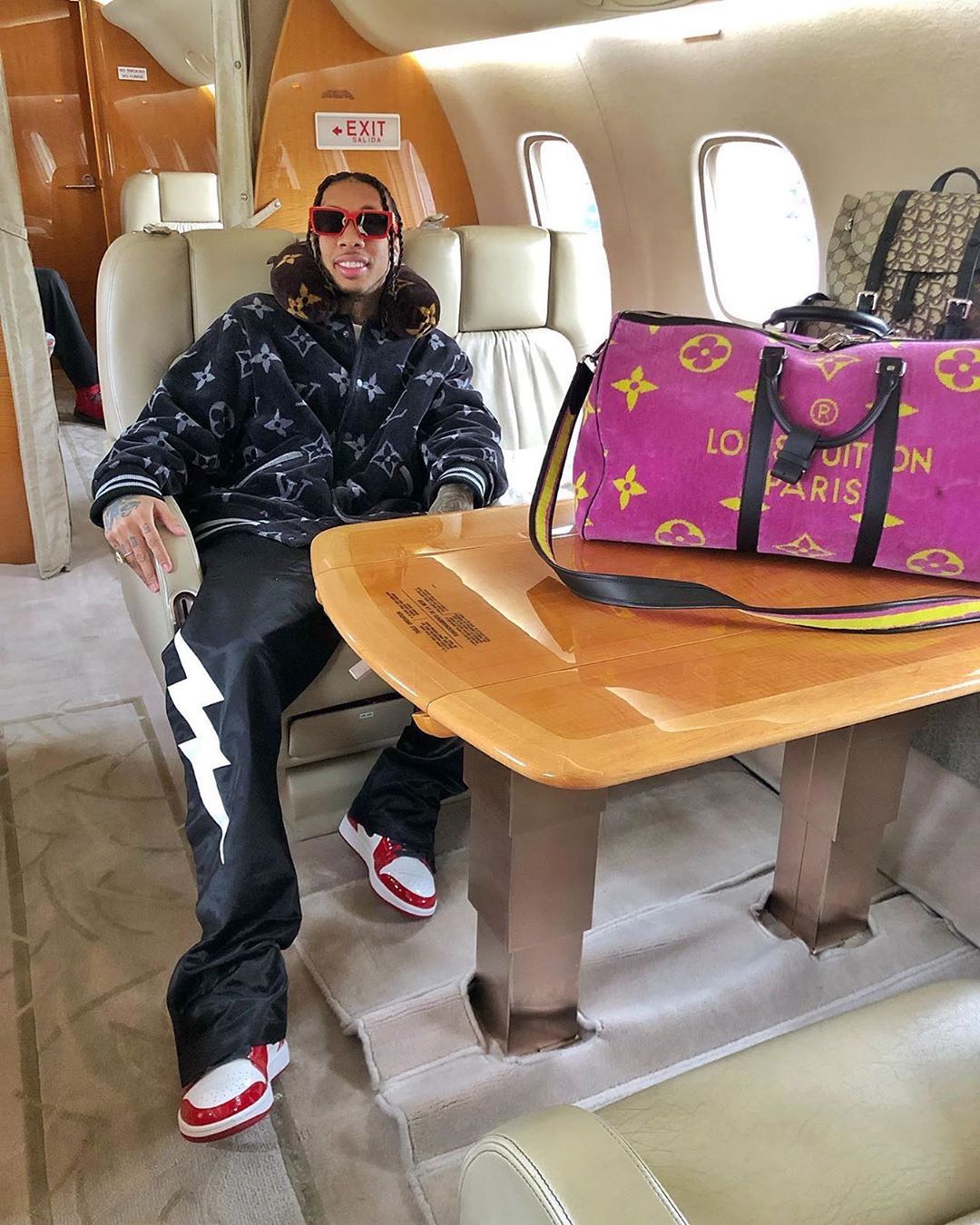 Los pantalones Louis Vuitton usados por Tyga en su account@tyga de