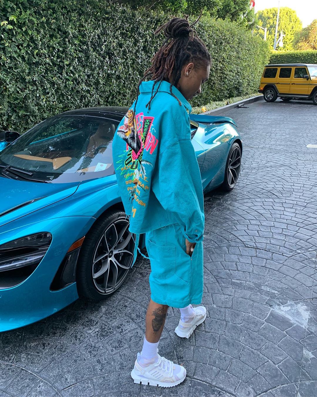 henvise Regnbue Skulptur SPOTTED: Swaelee Matches His McLaren In A Turquoise Ensemble – PAUSE Online  | Men's Fashion, Street Style, Fashion News & Streetwear