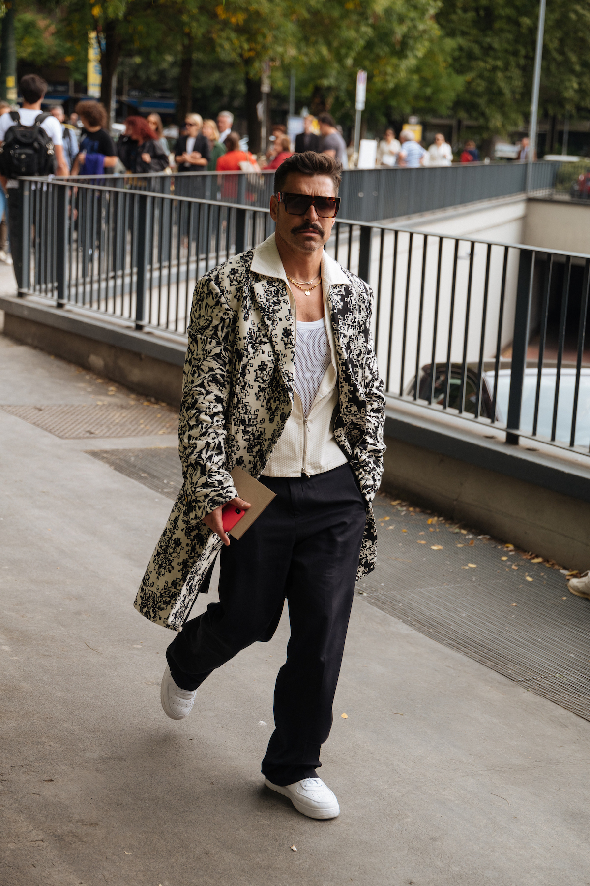 Street Style Shots: Milan Fashion Week Day 2 – PAUSE Online | Men's ...