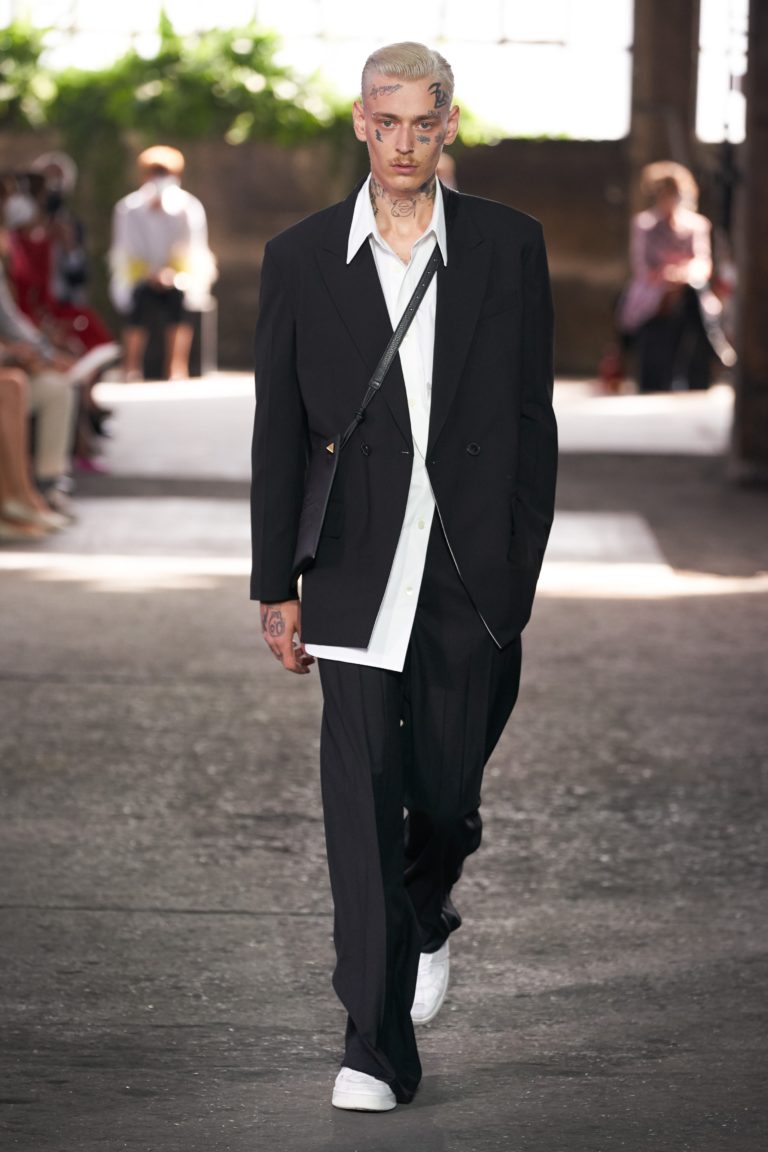 MFW: Valentino Spring/Summer 2021 Menswear Looks – PAUSE Online | Men's ...