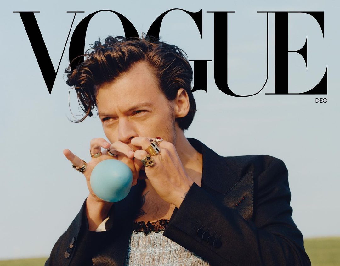 SPOTTED: Harry Styles is First Man to Cover US Vogue Solo
