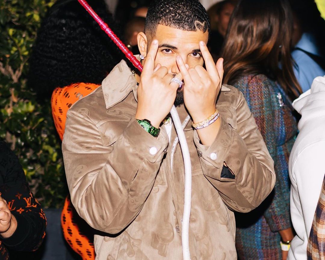SPOTTED: Drake visits The Highlight Room, Los Angeles