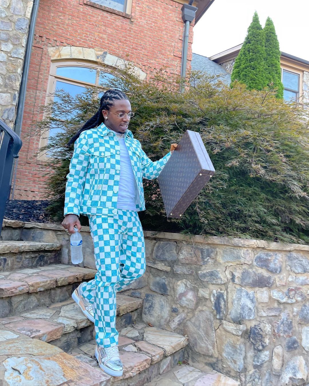 SPOTTED: Jacquees Flexes Full Louis Vuitton Fit