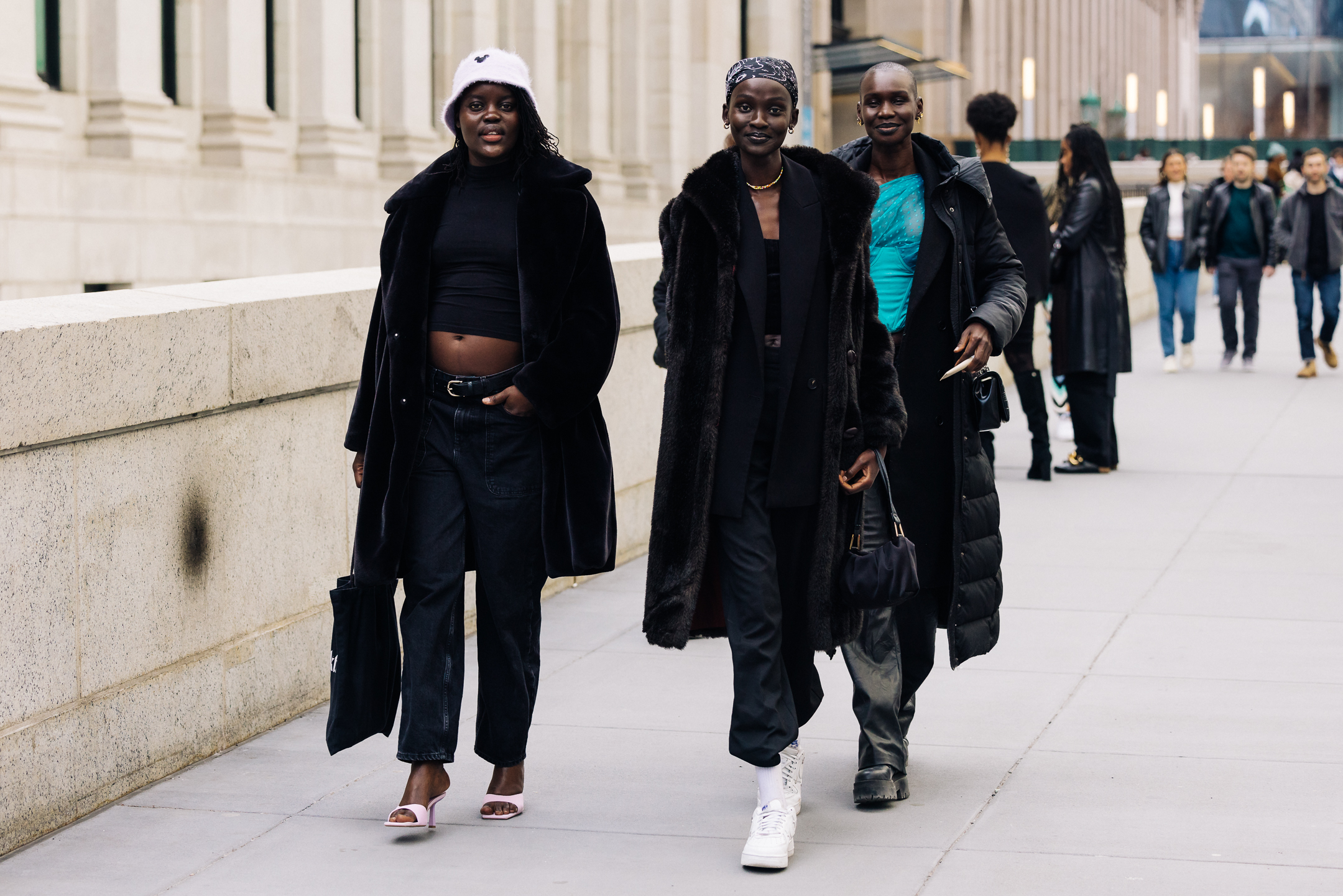 Street Style Shots: New York Fashion Week Day 2 – PAUSE Online