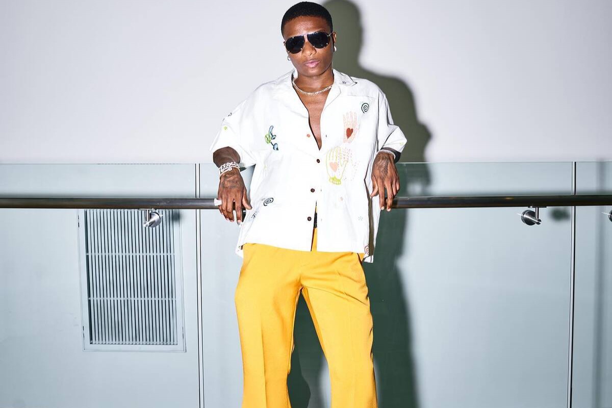 SPOTTED: Wizkid Looks Ready for Summer in Matching Ensemble
