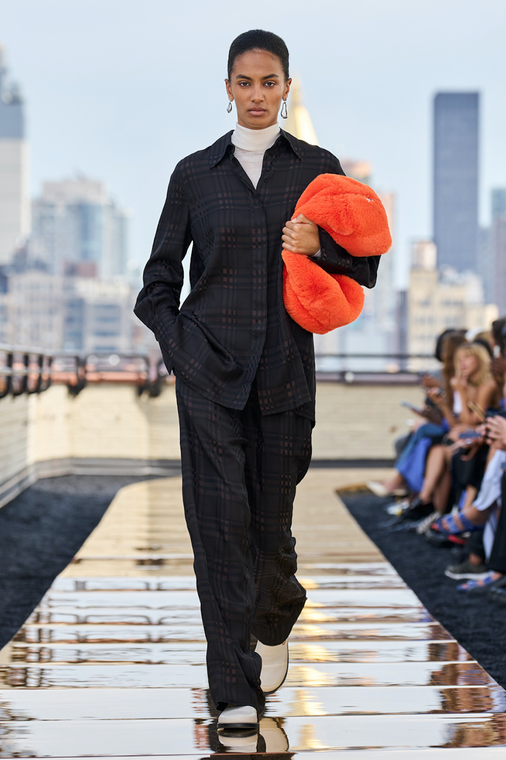 NYFW: COS Spring/Summer 2023 Collection – PAUSE Online
