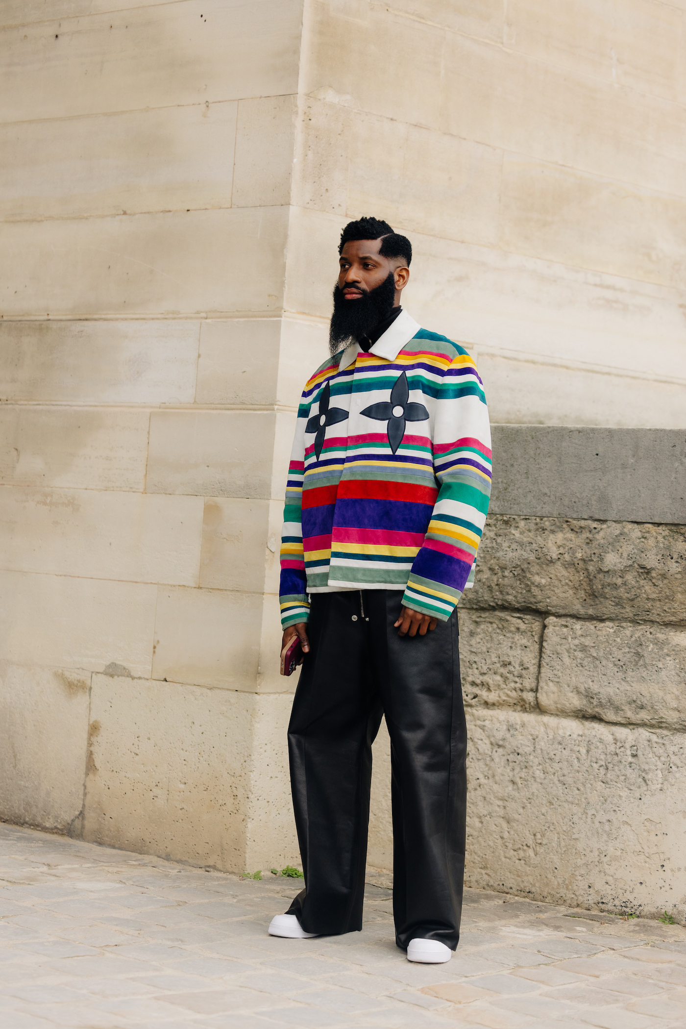 How to Style Loose Pants  Paris fashion week street style, Street