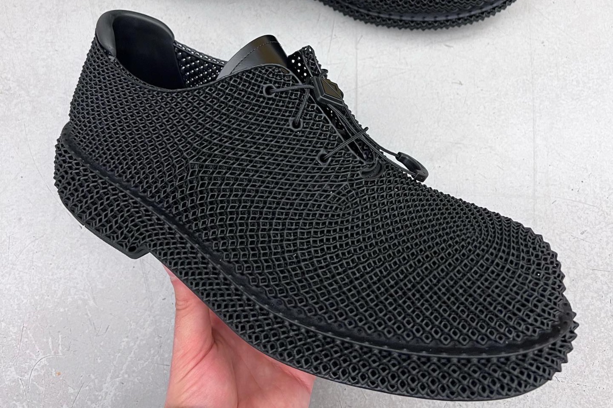 Thibo Denis Teases 3D Printed Dior FW23′ Footwear