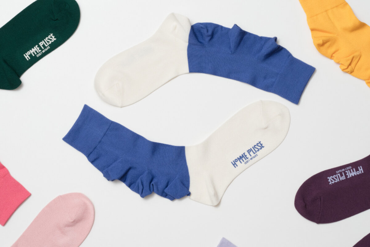 HOMME PLISSÉ ISSEY MIYAKE Presents FLOWERS Socks Series