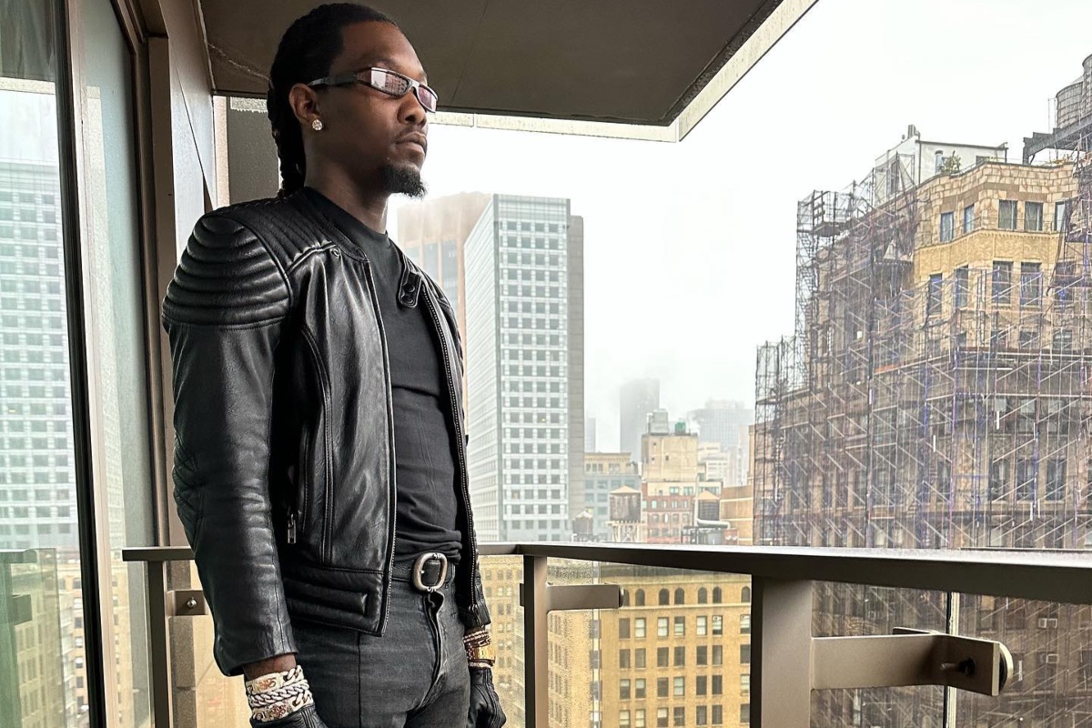 SPOTTED: Offset Stays Solo Wearing Triple Black VETEMENTS SS20′ Ensemble