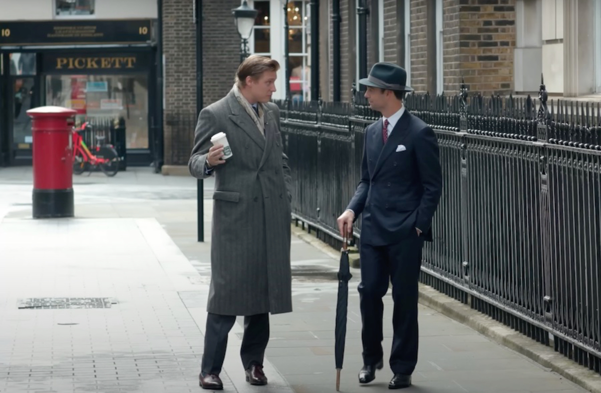 The Trader’s Dress Code in NY and London: Navigating Fashion for Success