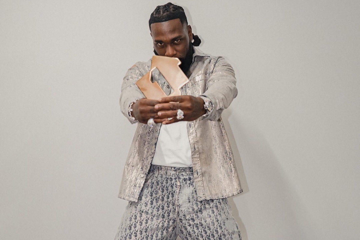 SPOTTED: Burna Boy Hits #1 in the UK Wearing Glittering Dior Ensemble