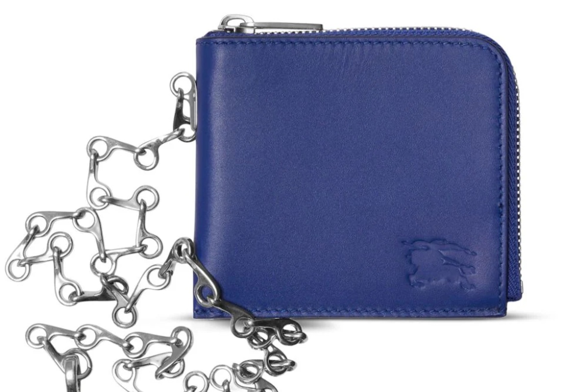 PAUSE or Skip: Burberry EKD Chain-Detail Leather Wallet