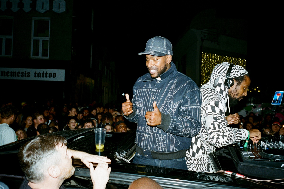 SPOTTED: Skepta Shuts Down Camden for Release of Latest Single Wearing MAINS