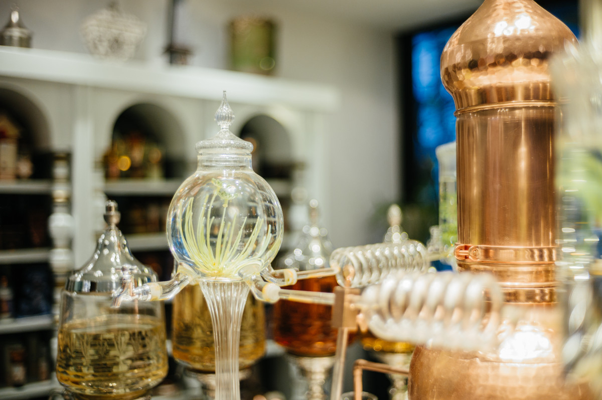 Behind the Scene: The Craft of Perfumery