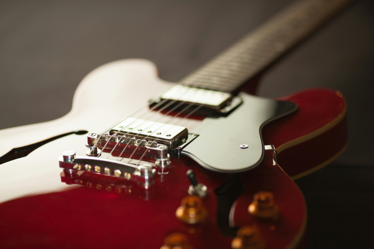 Strum in Style: The Chic Solution to Your Electric Guitar Pickup Fix