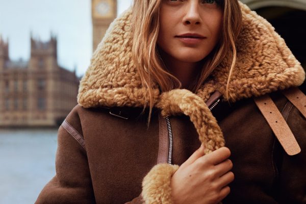 Burberry Outerwear 4x5 - Cara Delevingne(1)