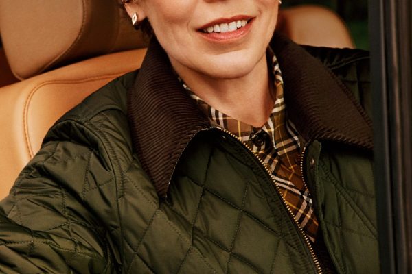 Burberry Outerwear 9x16 - Olivia Colman