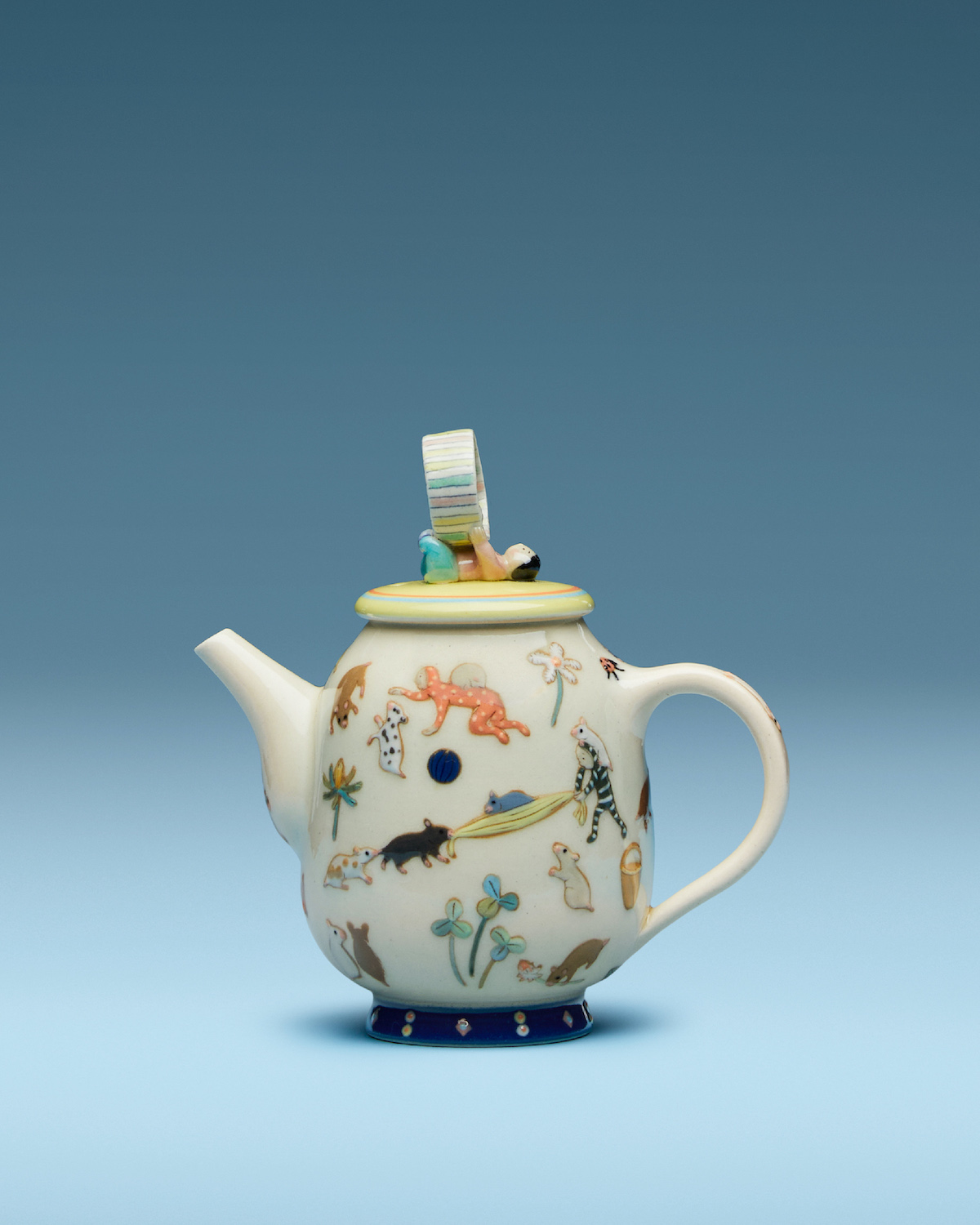 LOEWE_PRECO_SS25_SUNA_FUJITA_CERAMICS_RGB_CROPPED_4X5_10_1