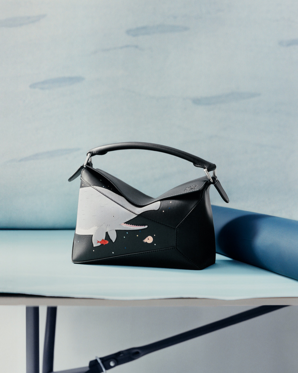 LOEWE_SS25_PRECO_GIFTING_CAMPAIGN_SUNA_FUJITA_RGB_CROPPED_4X5_24