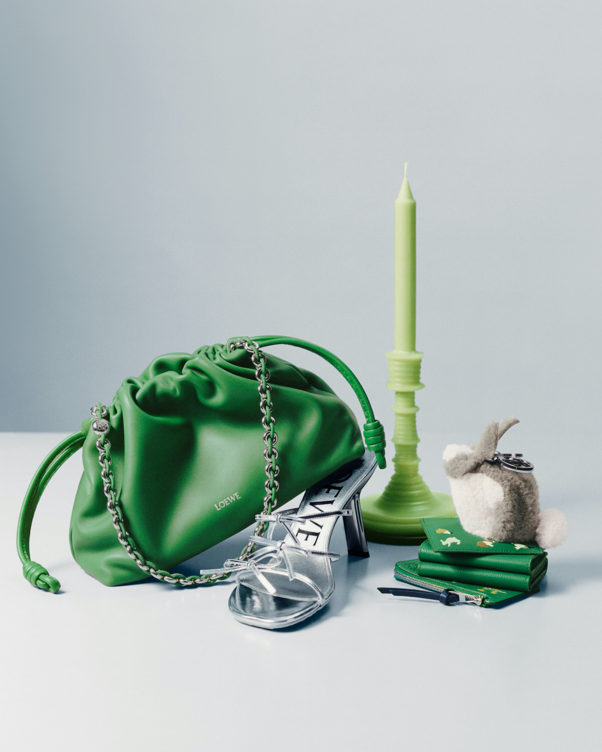 LOEWE_SS25_PRECO_GIFTING_CAMPAIGN_SUNA_FUJITA_RGB_CROPPED_4X5_33