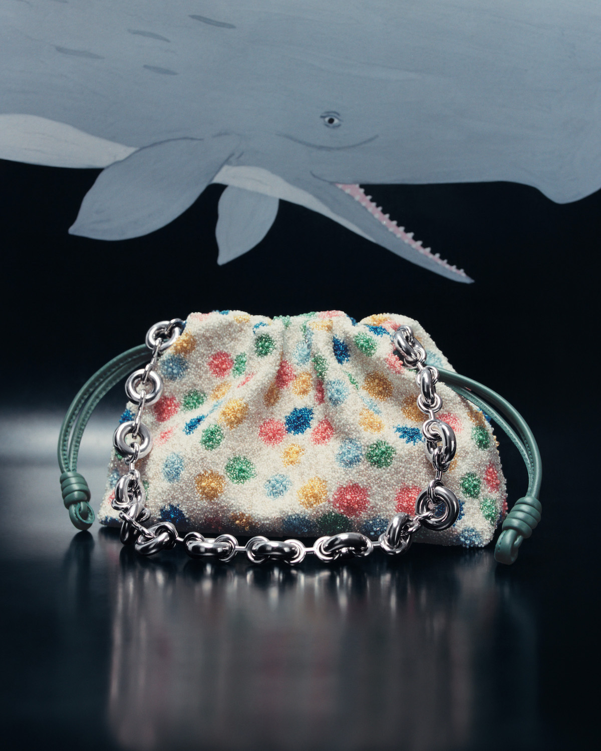 LOEWE_SS25_PRECO_GIFTING_CAMPAIGN_SUNA_FUJITA_RGB_CROPPED_4X5_9