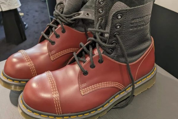 MM6 Doc Martens