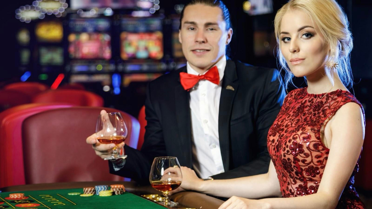 What To Wear at a Casino in 2025