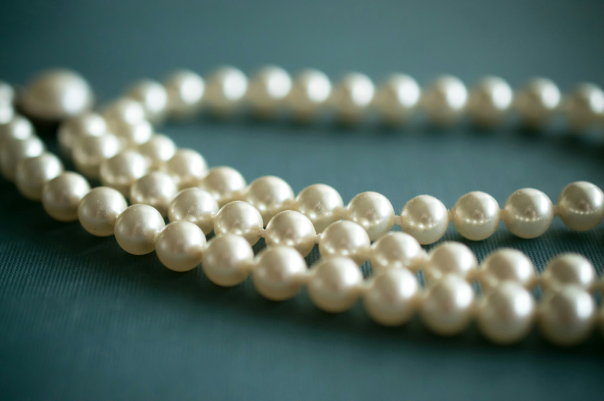 Pearls in Modern Fashion: Why They’re Still a Top Trend in 2025