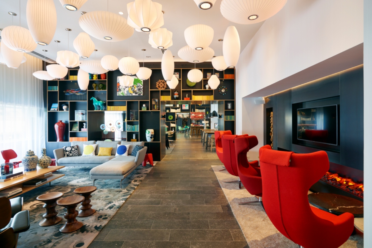 PAUSE Visits: citizenM Paris Gare de Lyon