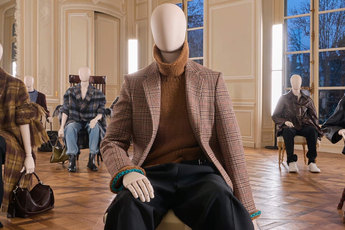 Loewe Builds On Anderson’s Classics for Fall/Winter 2025 Collection