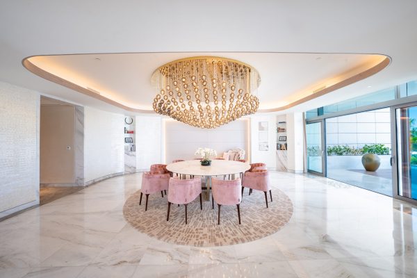 FIVE LUXE_Euphoria Suite_LIving Room 2