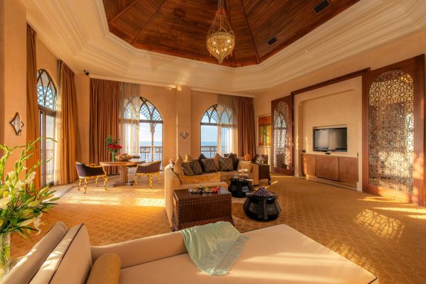 143-w-room-example-suite-executive-ocean-view-royal-suite-88870426