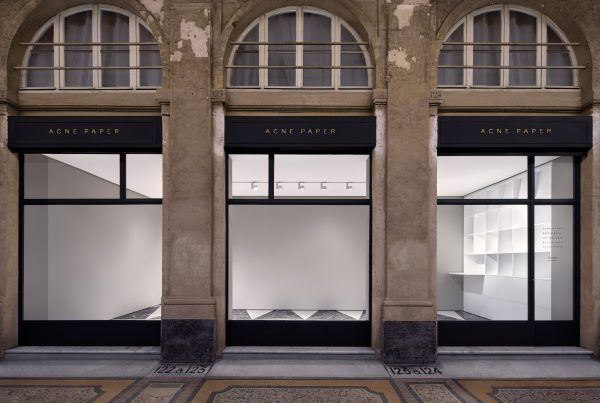 ACNE_PAPER_PALAIS_ROYAL_PRESS_1