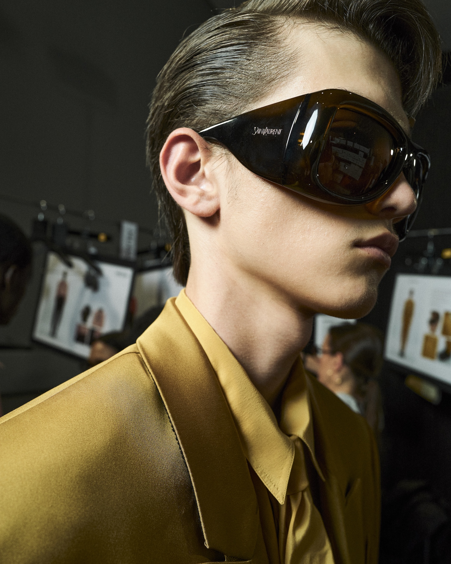 SAINT LAURENT_SPRING26_SHOW_BACKSTAGE_02_HR