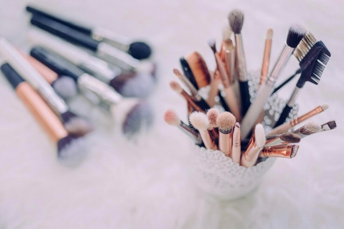 Essential Makeup Tools for a Flawless Look