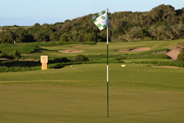 hole-12-002