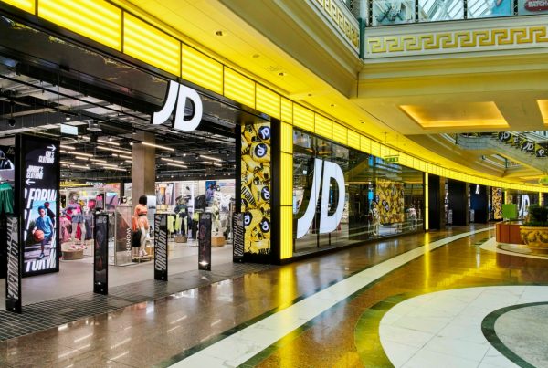 jd sports trafford centre