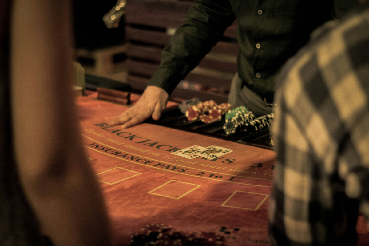 From the Rat Pack to Ocean’s Eleven: The Casino Looks That Defined Men’s Style